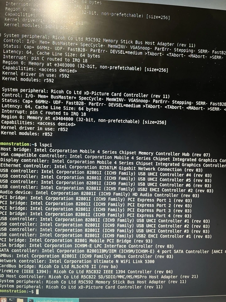 Librebooted W500 Thinkpad + Dock Core 2 Duo T9400 2,53GHz 8gb DDR3 ohne HDD & Bat - Bild 4 von 4