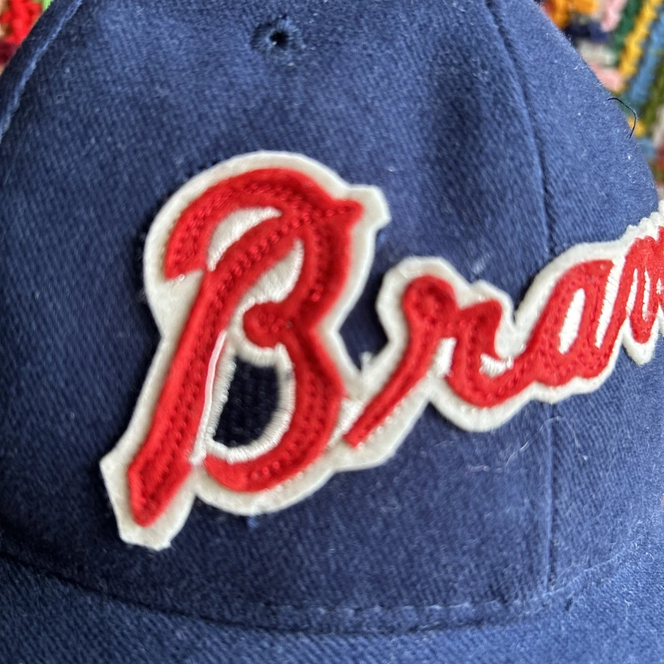 Sombrero de los Milwaukee Braves 1953 colección Cooperstown American Needle ajuste a presión RARO Foto 2 de 4