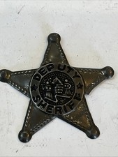 VINTAGE TIN METAL DEPUTY SHERIFF PIN TOY BADGE