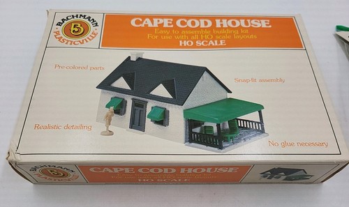 Casa Cape Cod escala HO por Bachmann kit #2631 Nuevo de Lote Antiguo | Zustand: Used