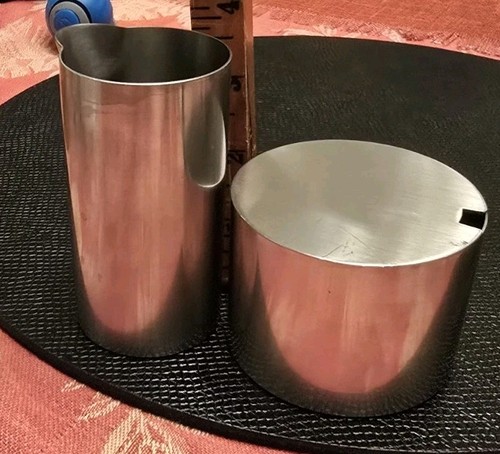 60er Jahre Arne Jacobsen 18/8 Edelstahl Cylinda-Linie Milchkännchen und Zucker - Bild 12 von 17