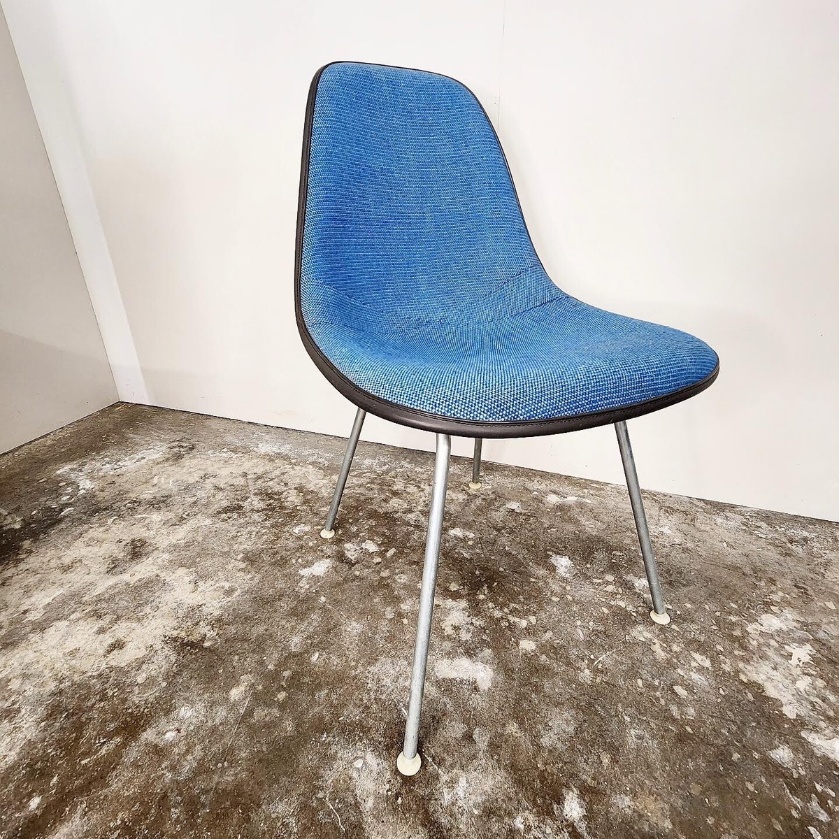 Herman Miller Eames Era Mid Century Modern Shell Chair | eBay