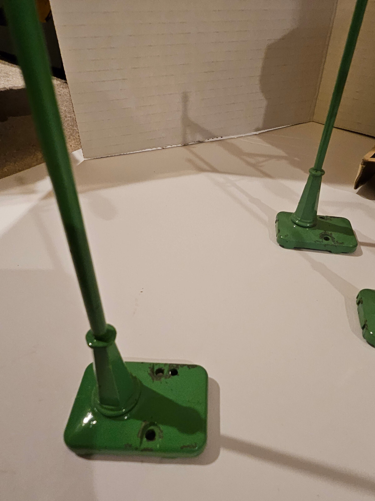 Lionel No. 64 HIghway Lamp Post with Original Box All Flaps are there