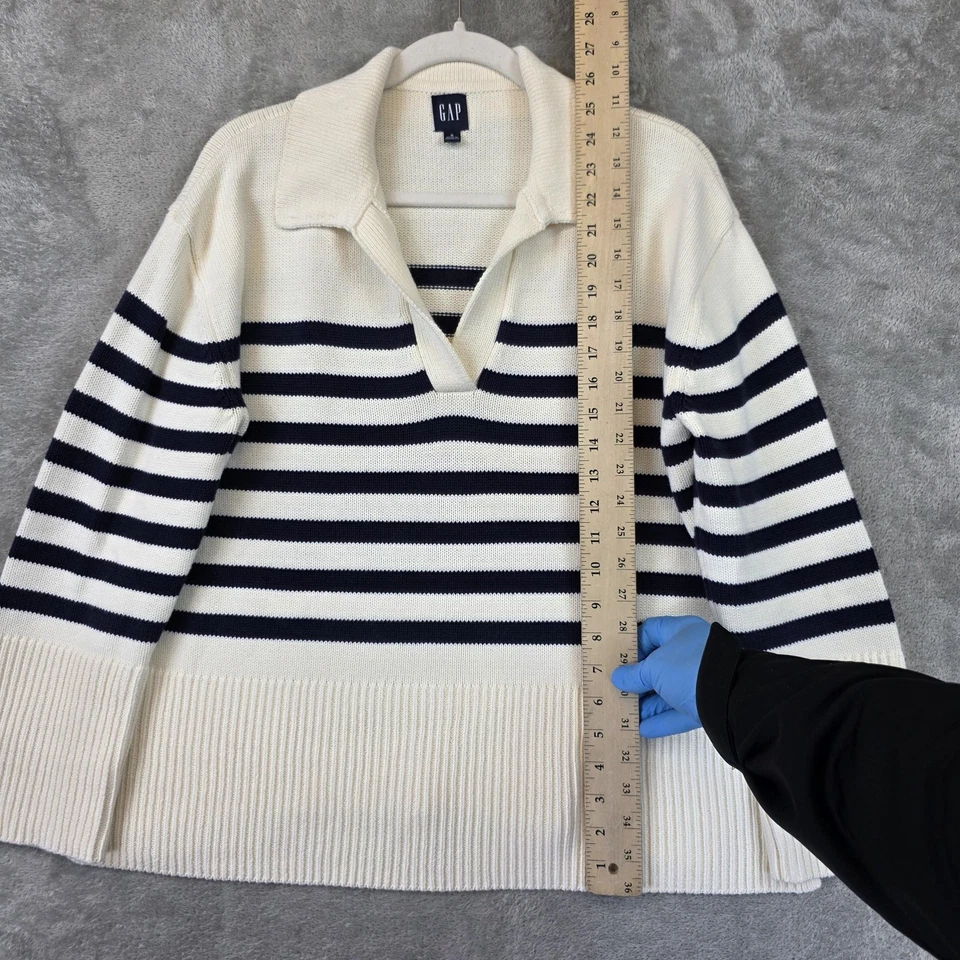 Suéter GAP para mujer S crema azul marino a rayas 24/7 algodón cuello suéter de gran tamaño Foto 3 de 4