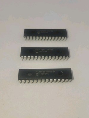 Lot Of 3 Microchip 8 bit PIC, PIC18F252 Microcontroller 40 MHz 32kB 28-Pin SPDIP