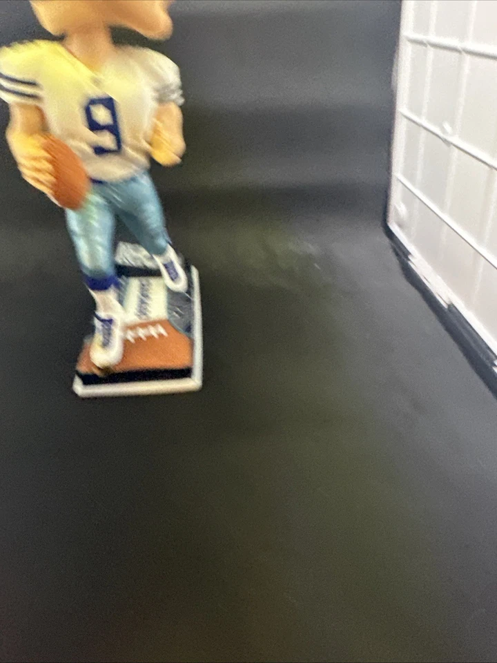 Tony Romo Legends Of “The Field” Dallas Cowboys NFL Bobblehead Limited/2007 Foto 4 de 4