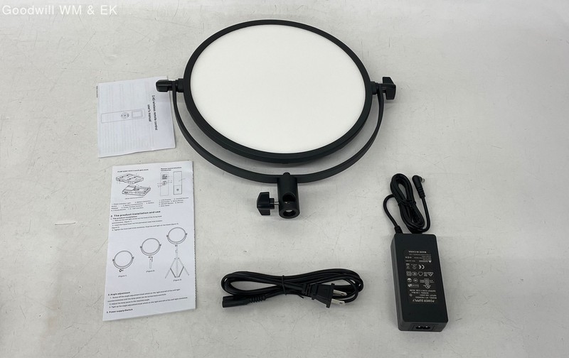 Neewer NL-200ARC LED Video Light Round Panel 3200K-5600K Ultra-Thin with Case
