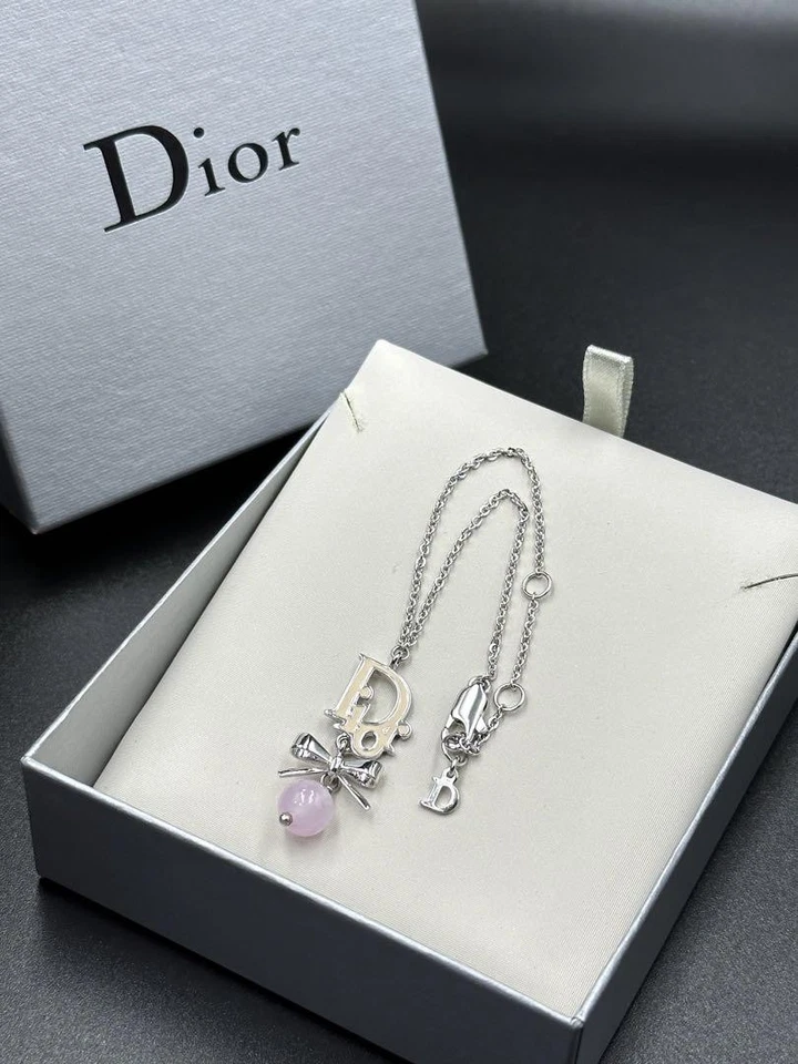 Pulsera Dior Trotter color crema accesorio cadena cable plata casi sin usar Foto 4 de 4