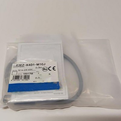 1PC New For E2EZ-X4D1-M1GJ 0.3M 12-24VDC Photoelectric Switch Sensor