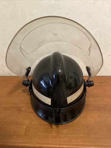 Vintage Casco Con Visiera Vigili Del Fuoco Firefighters Helmet with Face Shield - Foto 8 di 8