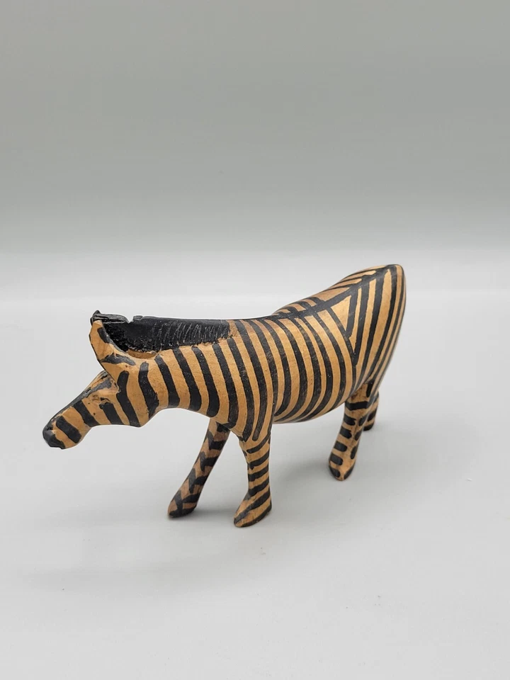 Estatuilla de escultura de cebra africana de madera tallada a mano de 3" Foto 2 de 4