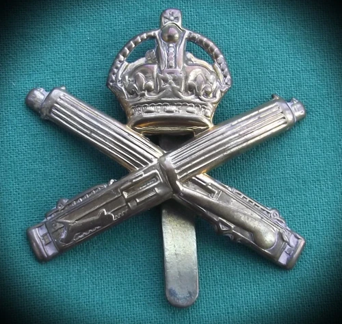 The Machine Gun Corps ~ 100% GENUINE, WW1  British Military Army Cap Badge