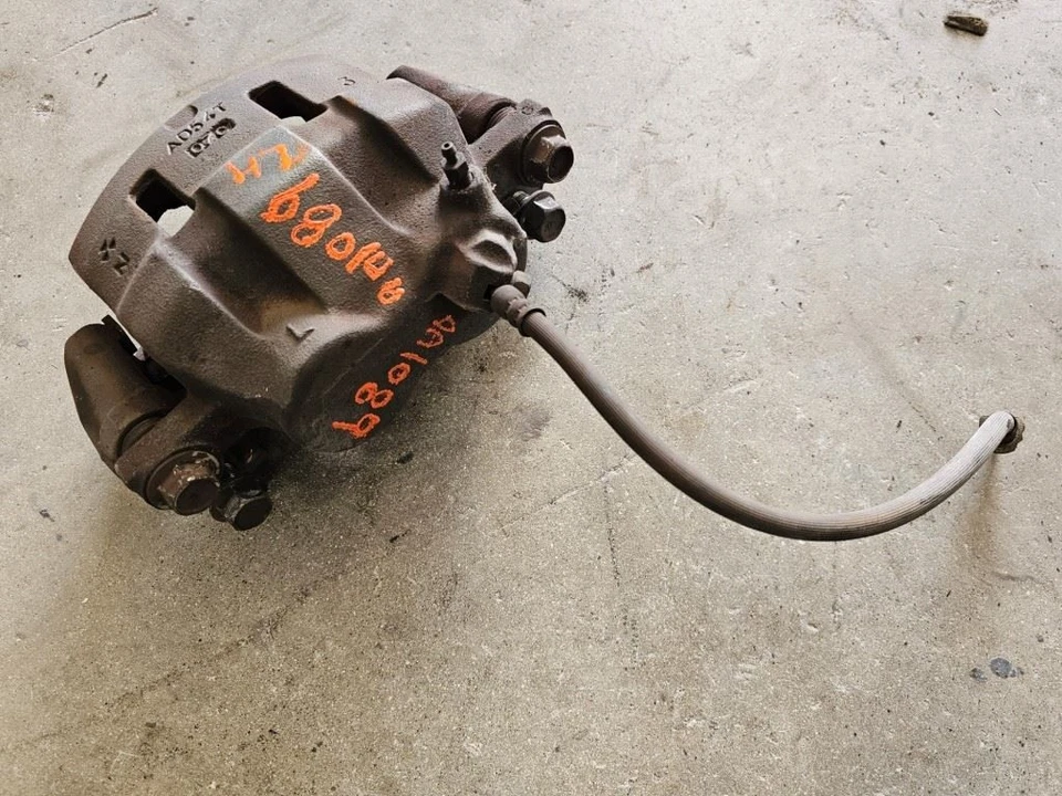 Б/У 2001 Isuzu NPR ЛЕВЫЙ ПЕРЕДНИЙ СУППОРТ 16 «колесо типа корабль Лос-Анджелес - Изображение 3 из 4