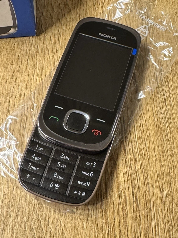 Nokia 7230 - Graphite Neu! - Bild 3 von 4