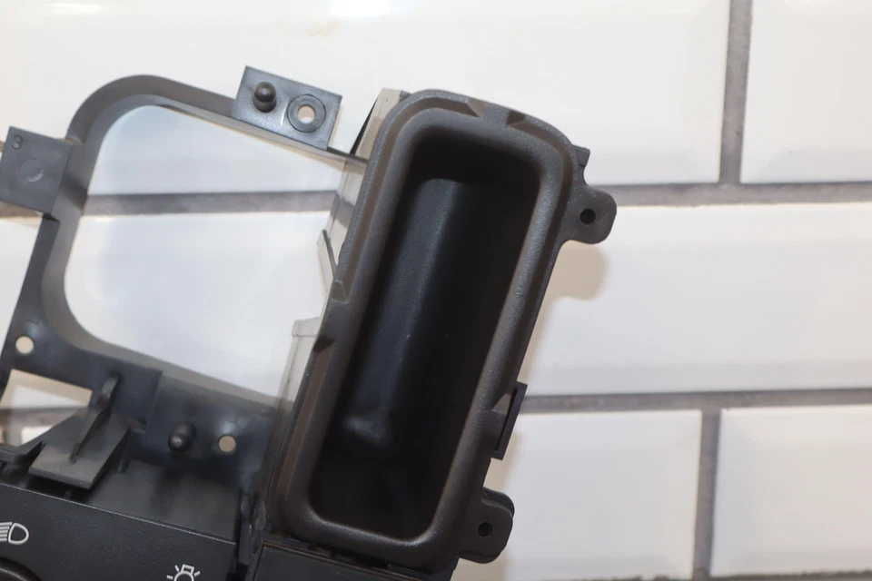 03-06 Interruptor de faros Cadillac Escalade con cubby/ventilación OEM Foto 4 de 4