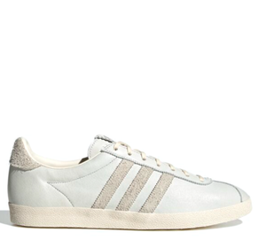 Size 8 - adidas Gazelle x Disney The 