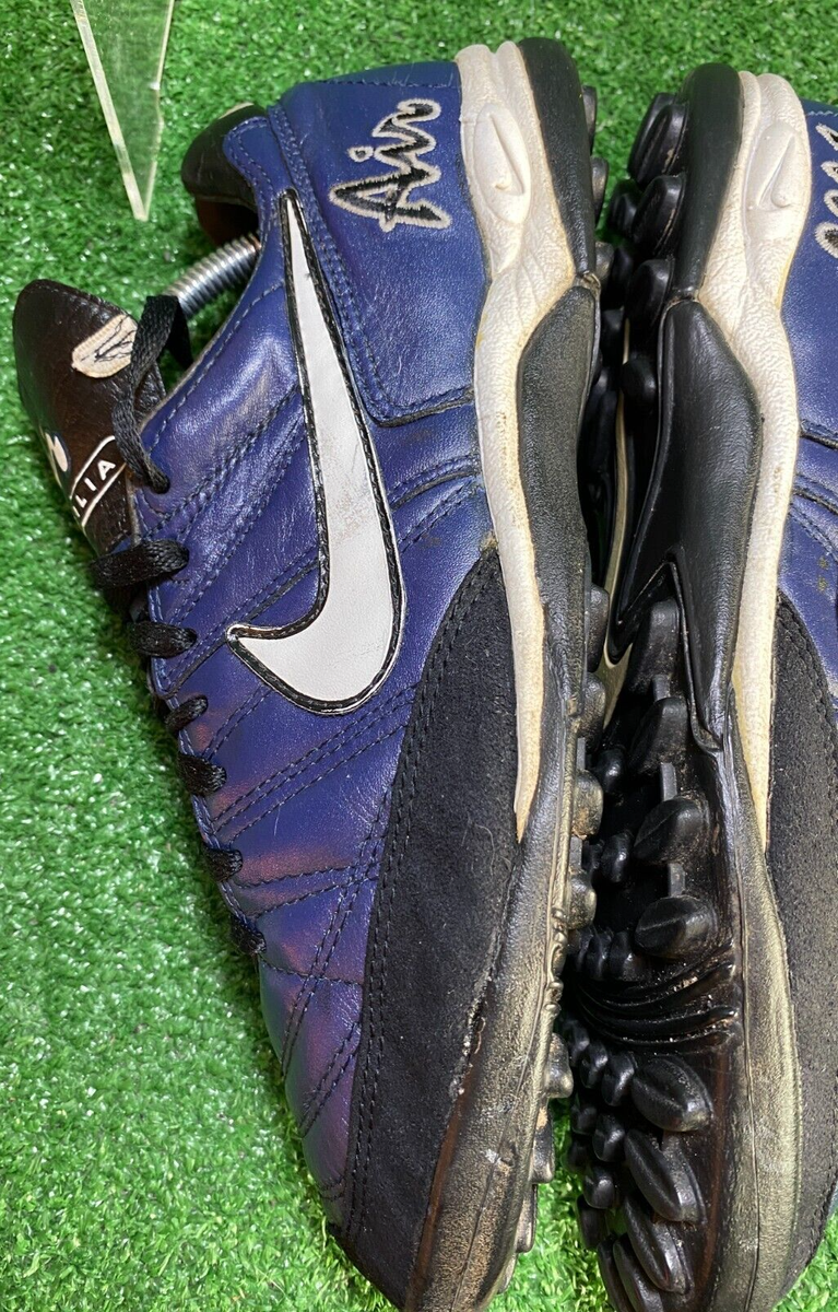 1998 Nike Air Brasilia TF IC Leather Legend 9.5 US Ronaldinho R10
