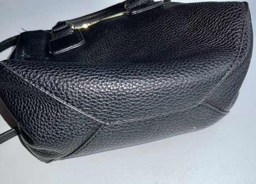STEVE MADDEN BMAGGIE SMALL CROSSBODY BLACK PURSE HANDBAG WITH GOLD CHAIN ACCENTS - Picture 7 of 9