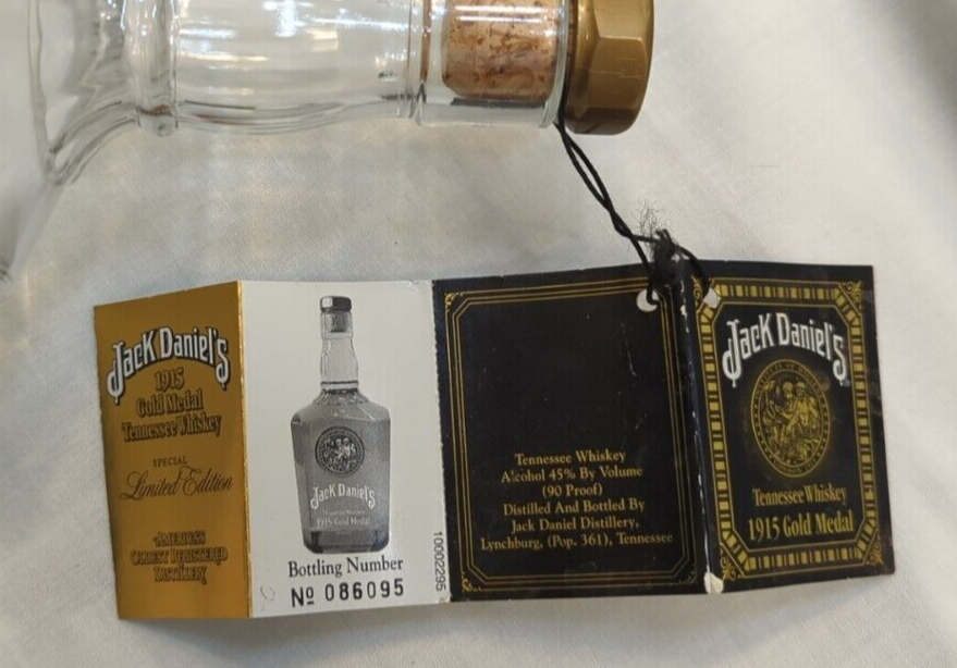 ウイスキー Jack Daniel's 1915 Gold Medal 750ml Jack Daniel's 1915 Gold Medal Whiskey – FineLiquors