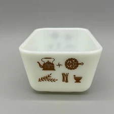 Pyrex Vtg Early American Small Loaf 0502 Ovenware Dish 1.5 Pint White Brown USA