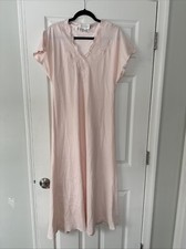 Vintage Natori Saks Fifth Avenue Night Gown Peachy Pink Size Small Leaf Detail
