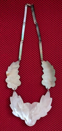 Vintage Carved Mother of Pearl MOP Shell Pendant Statement Necklace - Picture 4 of 4
