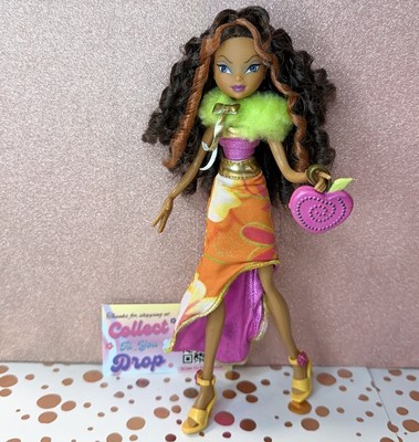 Winx Club Dance Night Party Aisha Doll COMPLETE W/ Purse Season 1