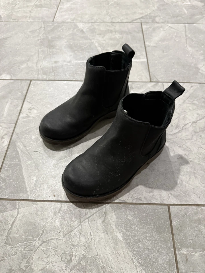 Botas Ugg para niños 13C negras Foto 2 de 3