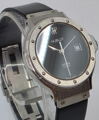 Hublot Classic Fusion Black MDM Quartz Movement Case 28mm Ref