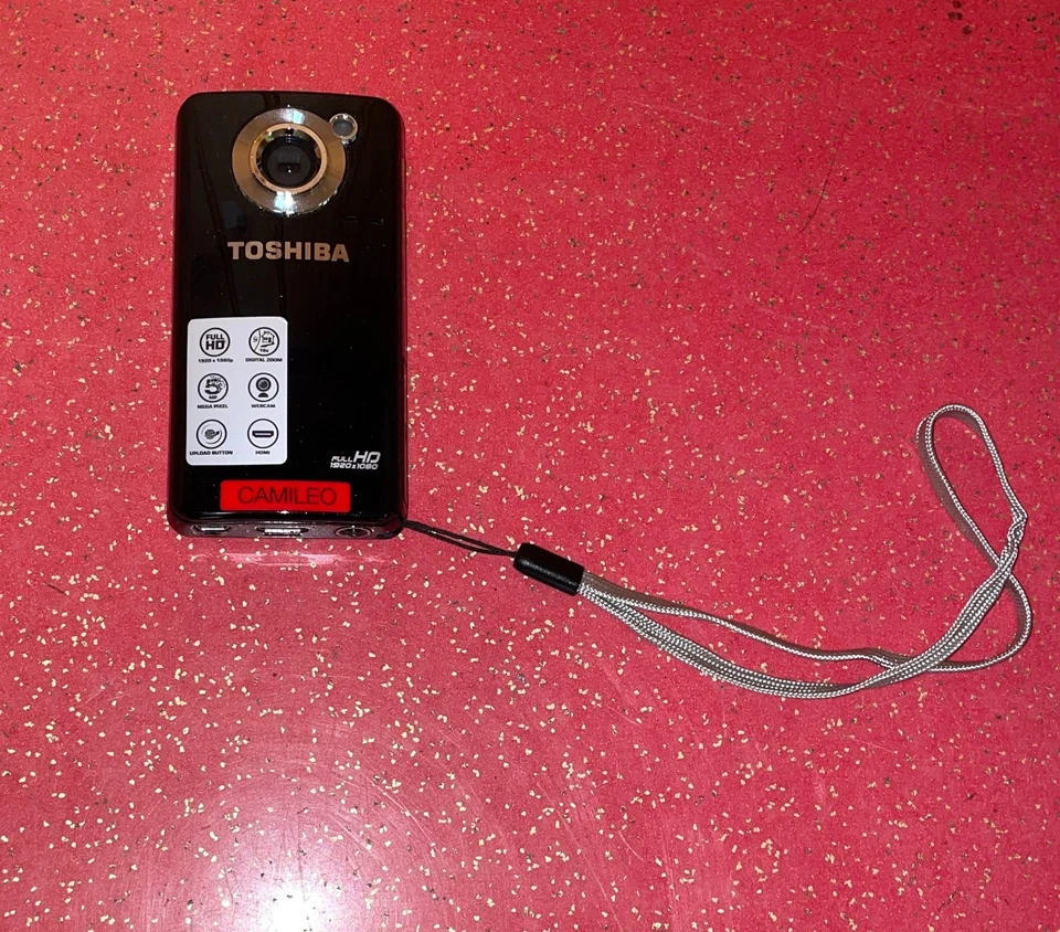 TOSHIBA Camileo B10 HD WEBCAM Pocket Camcorder 1080p - Untested - Image 2 of 2