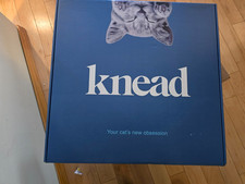 Knead Cat Bed Heated Therapeutic new in box