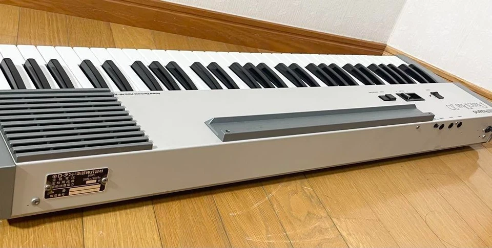 Roland HP-20 Piano Plus 20 Electronic Piano 61-Key White AC100V 50/60Hz 15W - Image 3 of 4
