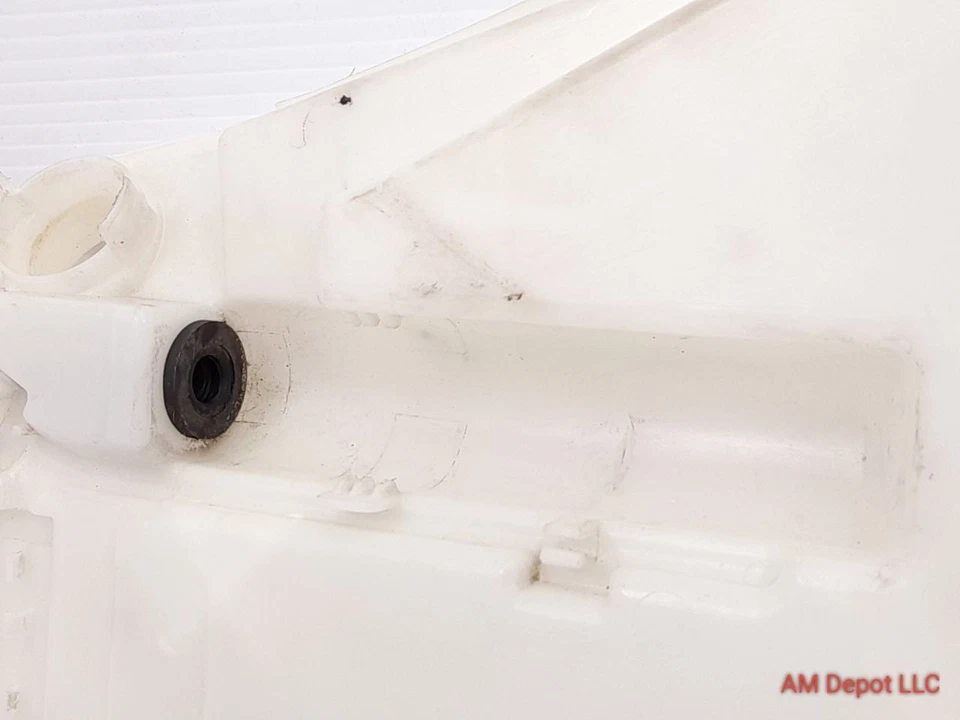2011 BMW 535i 528i 550i F10 Windshield Washer Fluid Tank Reservoir 61667269667 - Image 4 of 4