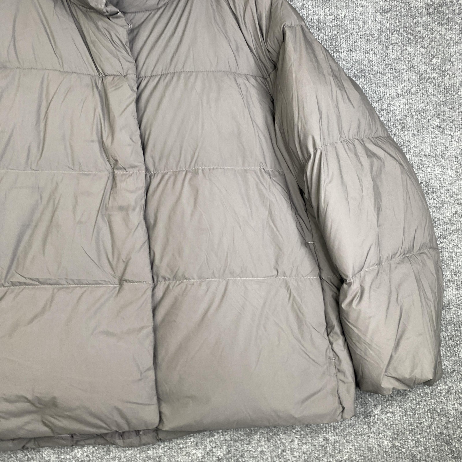 Uniqlo Jacket Powder Soft Medium Gray Down Puffer Nanodesign Womens 461276 image 3