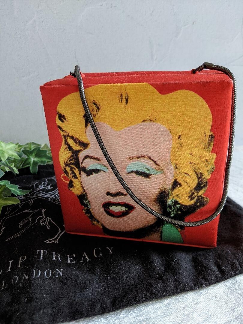   ANDY WARHOL ショルダーバッグ Philip Treacy Andy Warhol Marilyn Monroe Box Chain Silk Bag Red