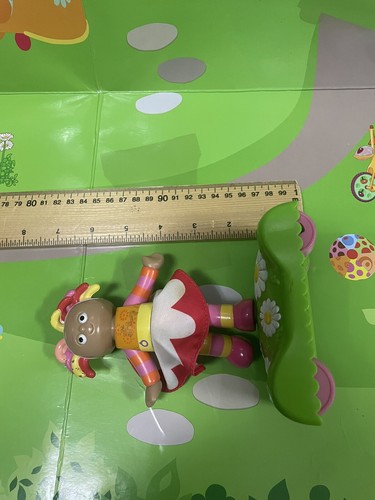 In The Night Garden Upsy Daisy Dancing,Spinning Moving Roll Along Toy RARE 2007 - Picture 17 of 24