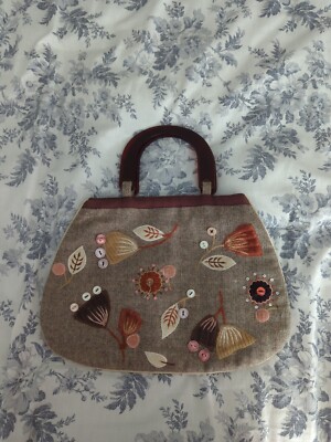 Accessorize Cloth Applique Fall Bag