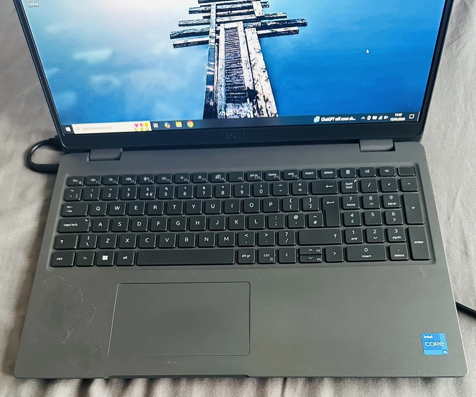 Dell Latitude 3540 · i5-1335U · 8GB · 250GB, photo 1 of 5