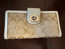 Coach Signature Turnlock Cream White Canvas Logo Wallet w/Leather Trim Bi-fold