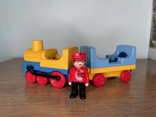 Vintage 1990 Playmobil LOCOMOTIVE & PASSENGER TRAIN CAR & Conductor figure