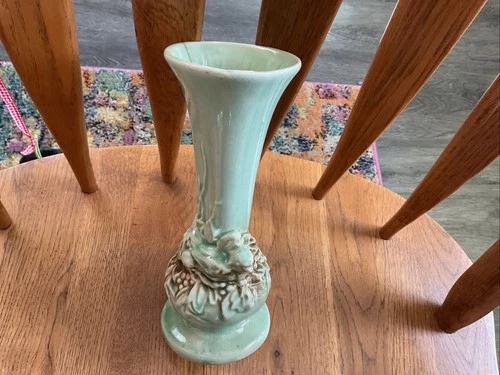 Vintage McCoy Pottery Green Vase w/Bird & Berries – 7.5” Tall – Marked 1940-50