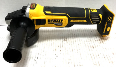 MA3 DeWALT DCG405 20V MAX XR 4-1/2'' Angle Grinder with Kickback Brake -Tool Only