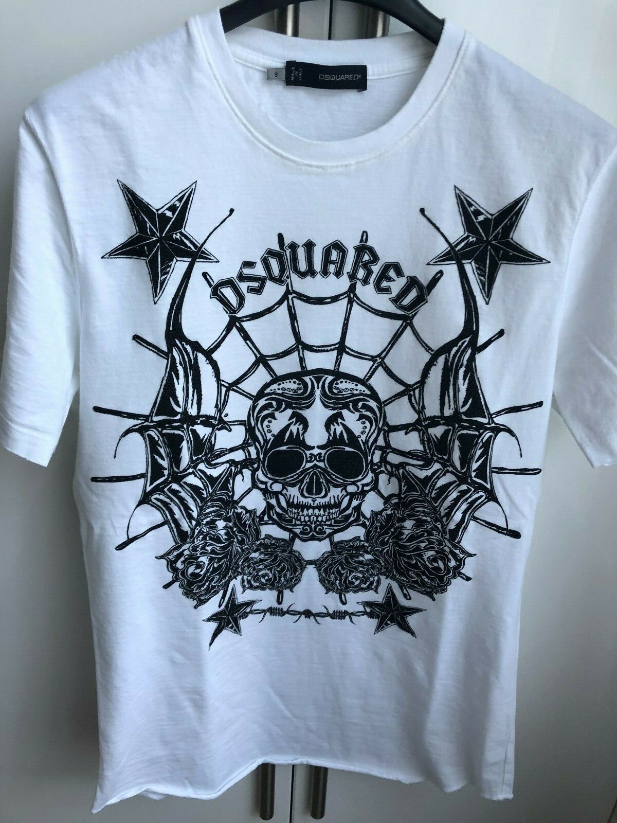 Authentic Dsquared2 Slim Fit T shirt  Size S rrp £310 with receipt image 2