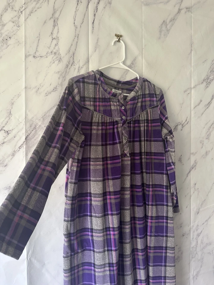COLECCIÓN ARIA - CAMISÓN A CUADROS GRIS MORADO MUJER MEDIANO Foto 4 de 4