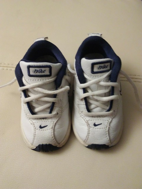 4c boy shoes
