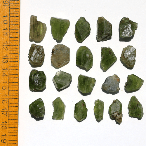 21 Pezzi Peridoto Naturale Grandi Dimensioni Alta Qualità Terra Estratto Cristalli Grezzi da Collezione - Foto 5 di 13