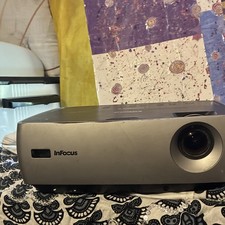 InFocus IN26 DLP Projector 2000 ANSI Lumens 800x600 1600:1 4:3 Spkr