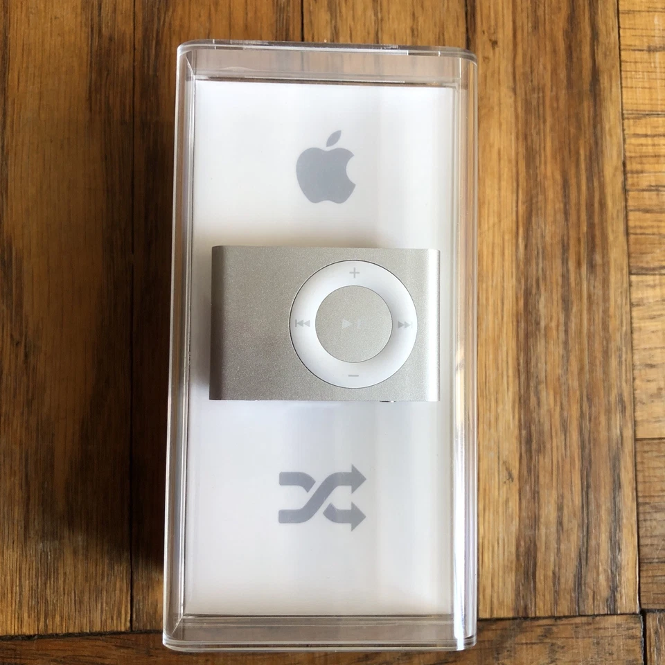 New Apple Ipod Shuffle 2nd Gen MA564LL/A A1204 1GB MP3 Player Silver - SEALED - Image 2 of 4