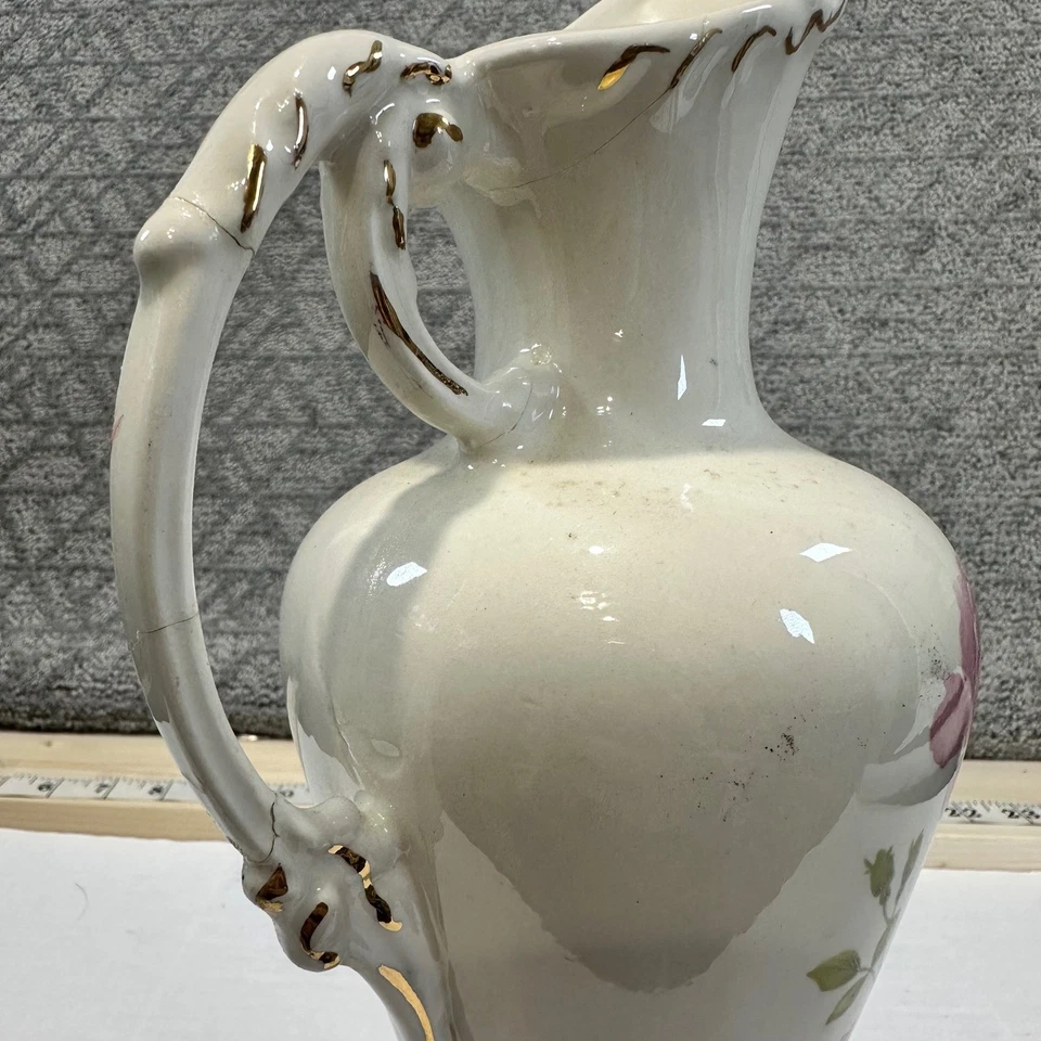 Jarrón vintage de porcelana crema floral rosas borde dorado mango decoración del hogar Foto 3 de 4