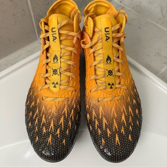 Under Armour Golden Yellow and Black Cleats Size 12 Men | eBay display picture 2